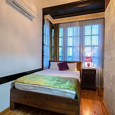Cedrus Hotel